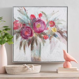Mauve flowers in vase